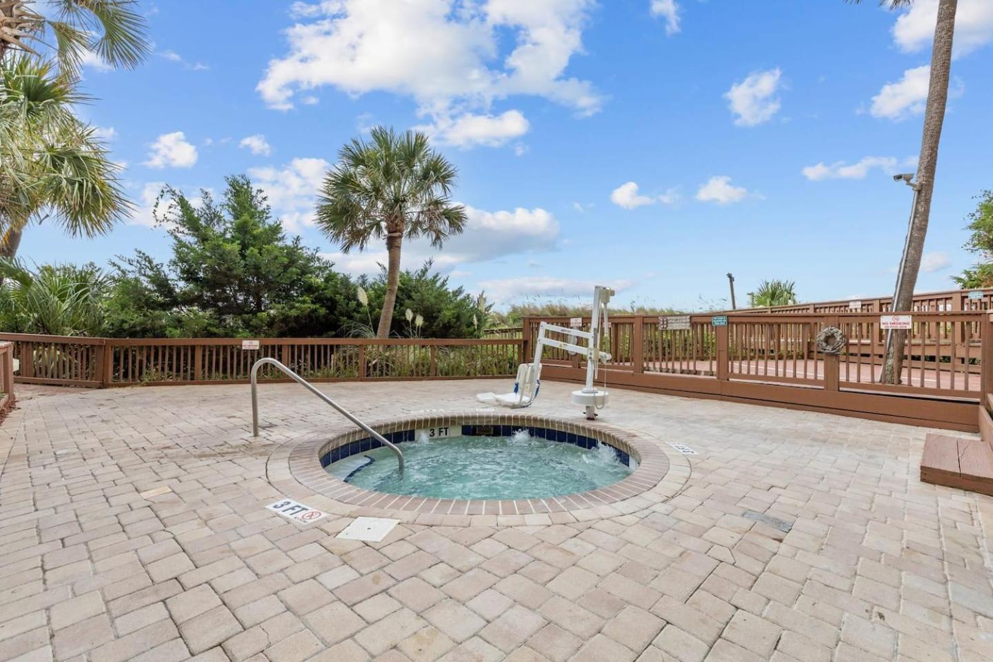 Ferienwohnung Luxury Ocean Front By Barefoot Landing Myrtle Beach Exterior foto